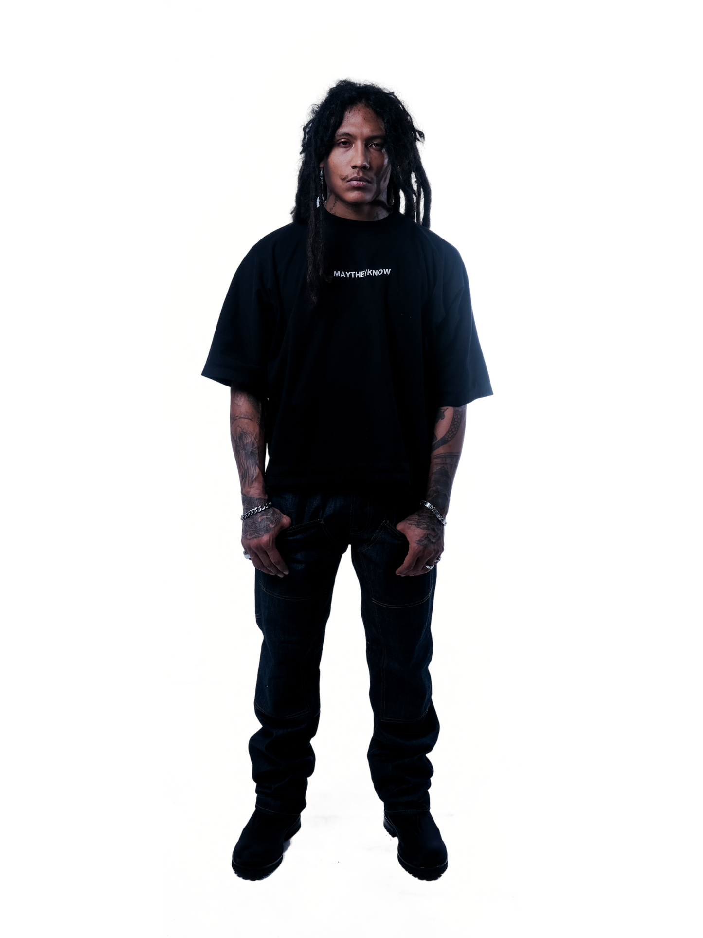 MAYTHEYKNOW T-SHIRT IN BLACK