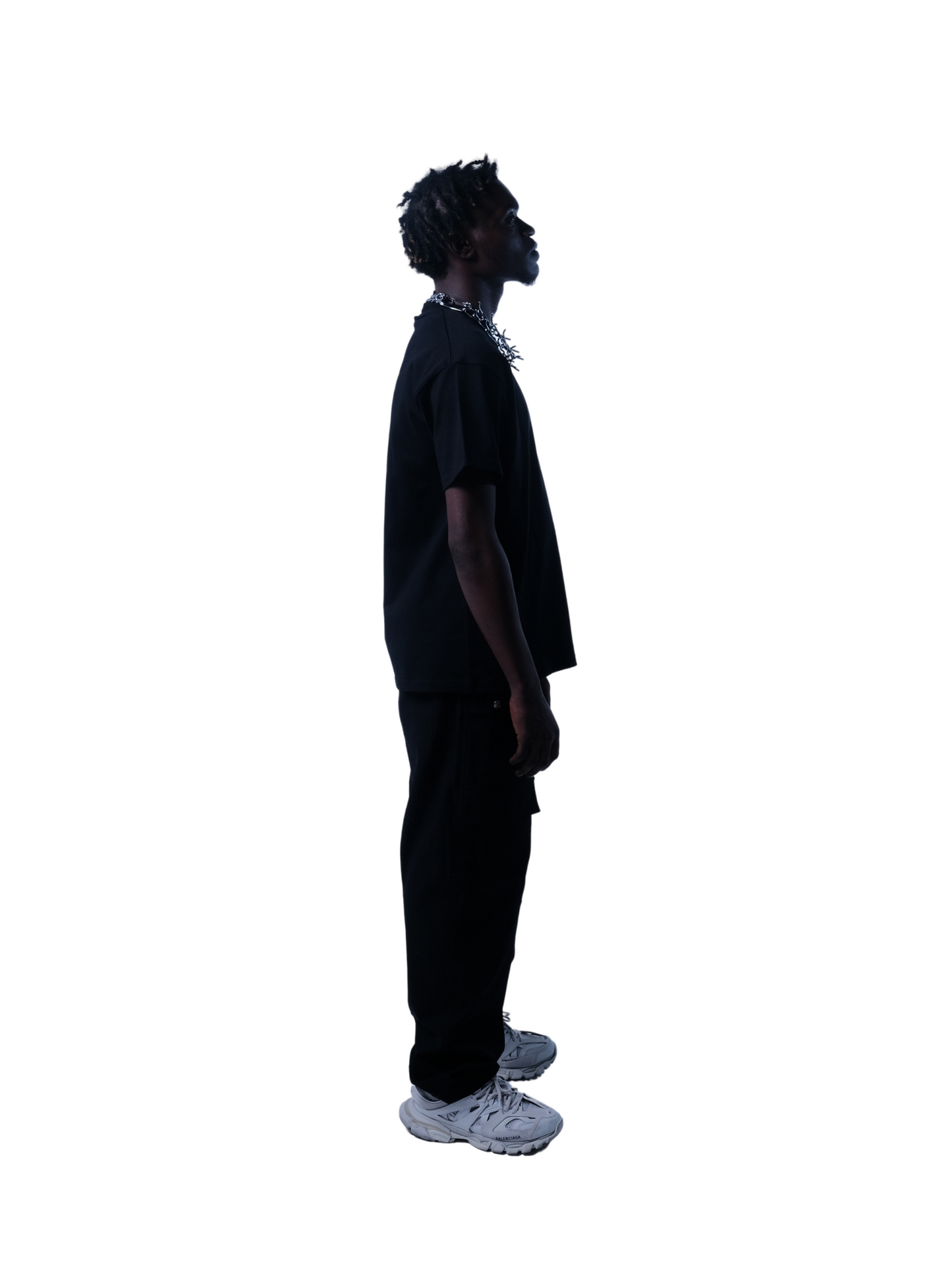 MTK LOGO T-SHIRT MEDIUM FIT IN BLACK