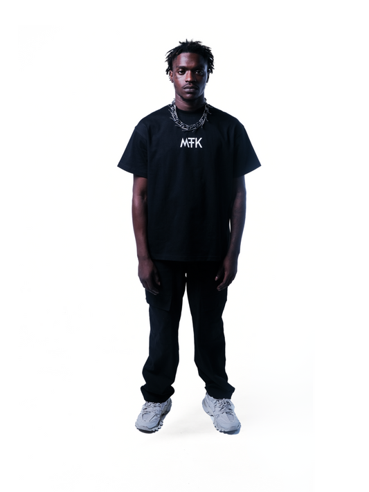 MTK LOGO T-SHIRT MEDIUM FIT IN BLACK